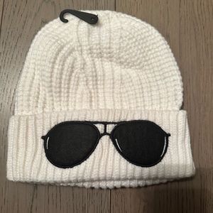 White winter hat